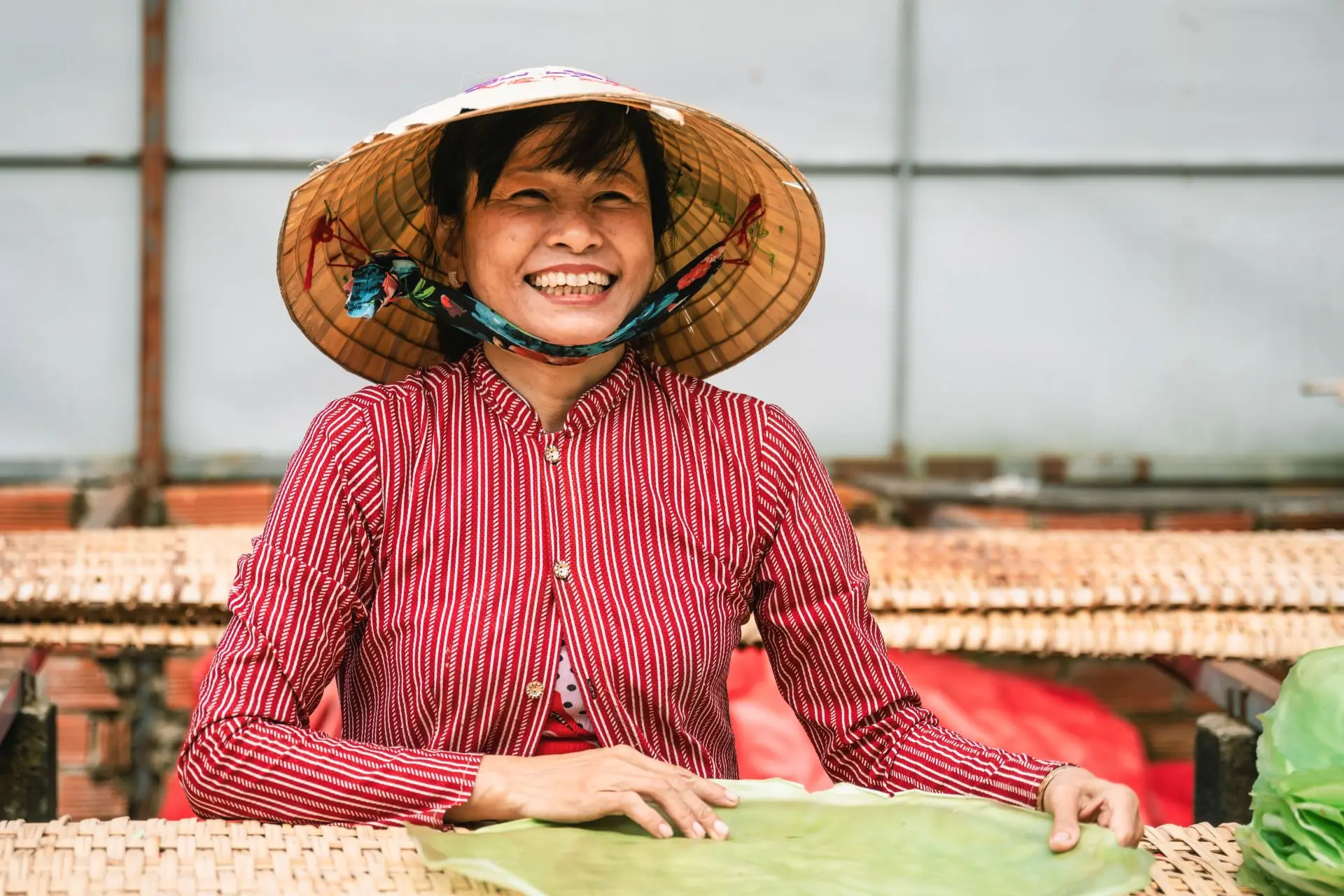 Smilende kvinde i saigon