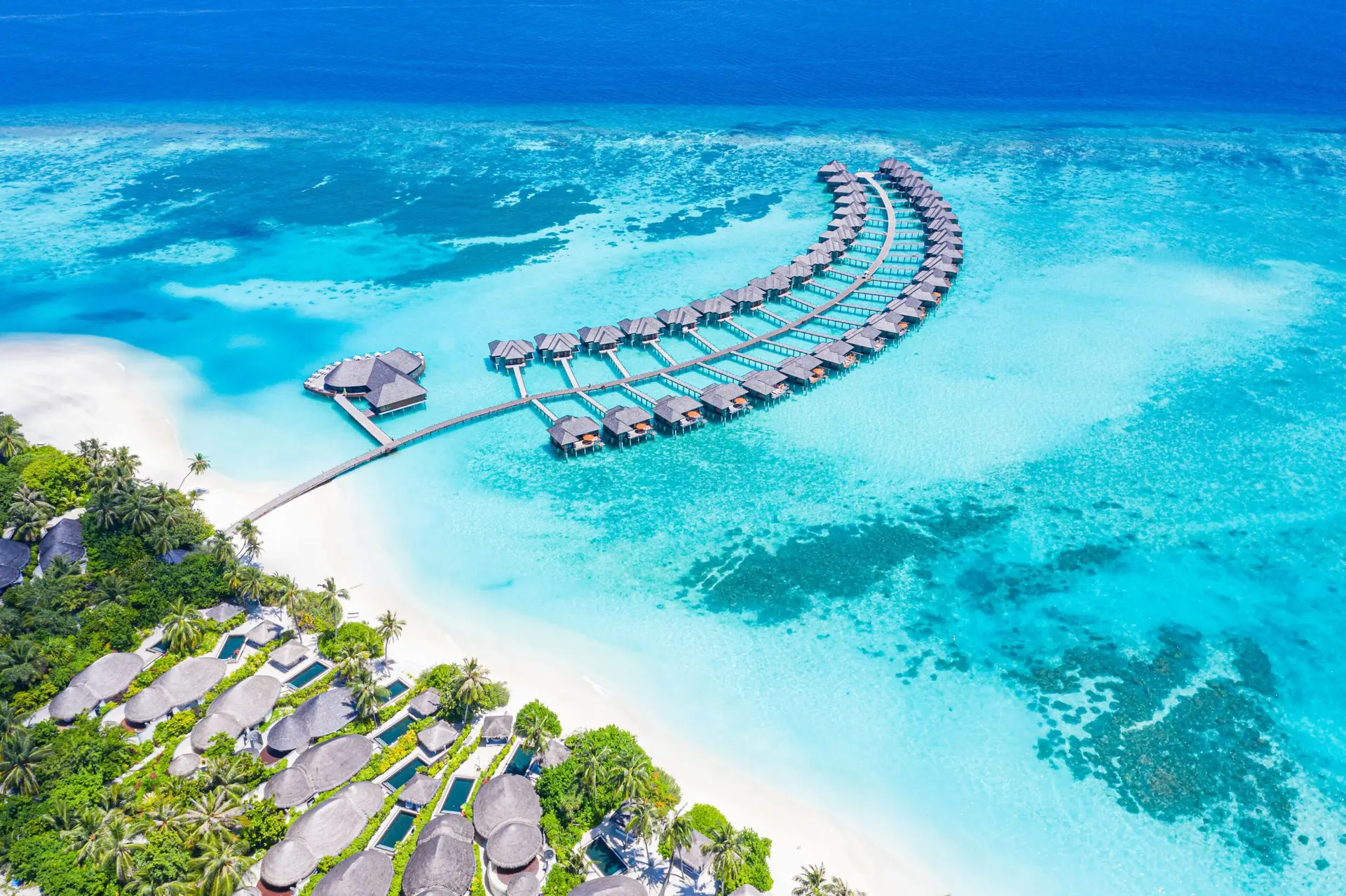 Afslappet luksus og mageløse udsigter på Maldiverne – Sun Siyam Iru Fushi er stedet!
