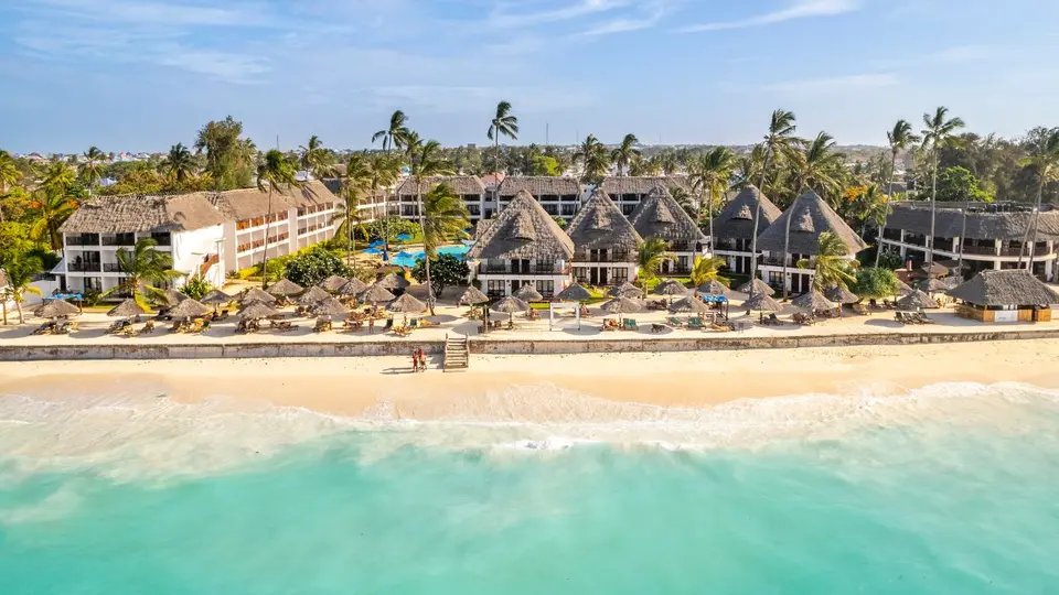 Tx znznt resort aerial view 77383 18727wide hor