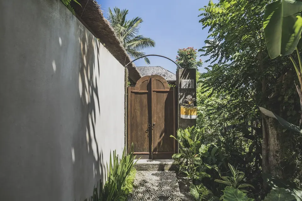 Sti til en villas træport ved Luwak Ubud