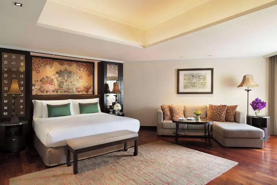 Anantara Riverside Bangkok Resort juniorsuite