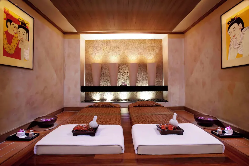 Anantara Riverside Bangkok Resort massagerum