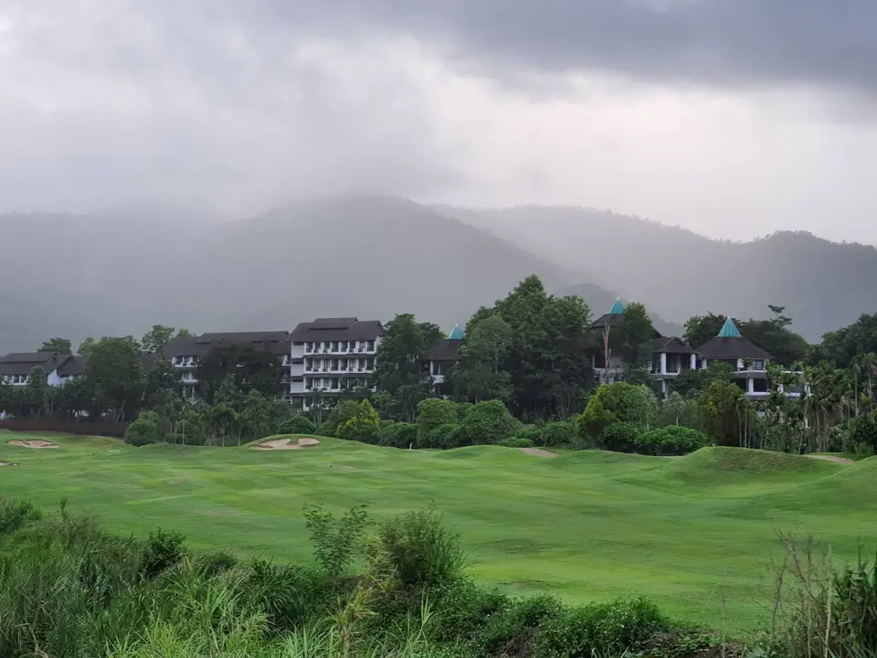 Gassan Khuntan Golf Spa