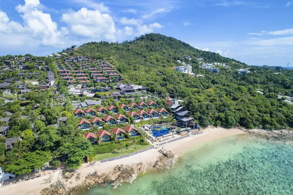 Overhead Nora Buri Resort i Phuket, Thailand