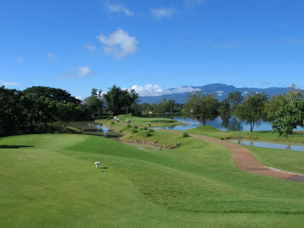 Mae Jo Golf Club Spa