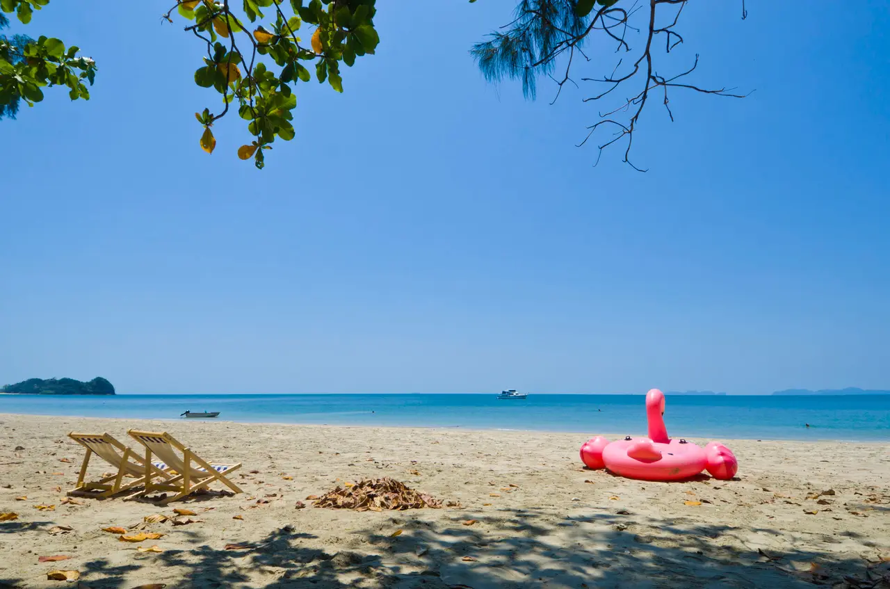 Strand Koh Jum med badedyr