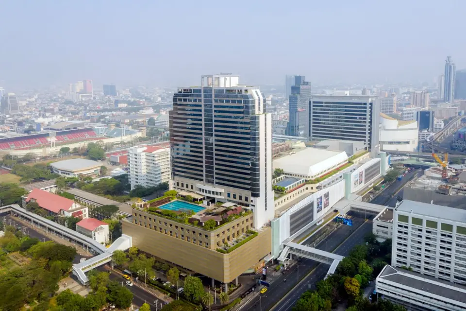 Overhead view af Pathumwan Princess Hotel i Bangkok, skyskraberbillede, luksus byhotel billede, Thailand byarkitektur foto, downtown Bangkok