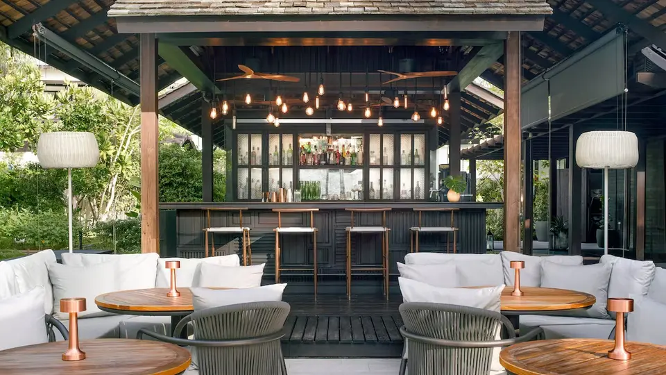 Kimpton Kitalay Samui poolbar