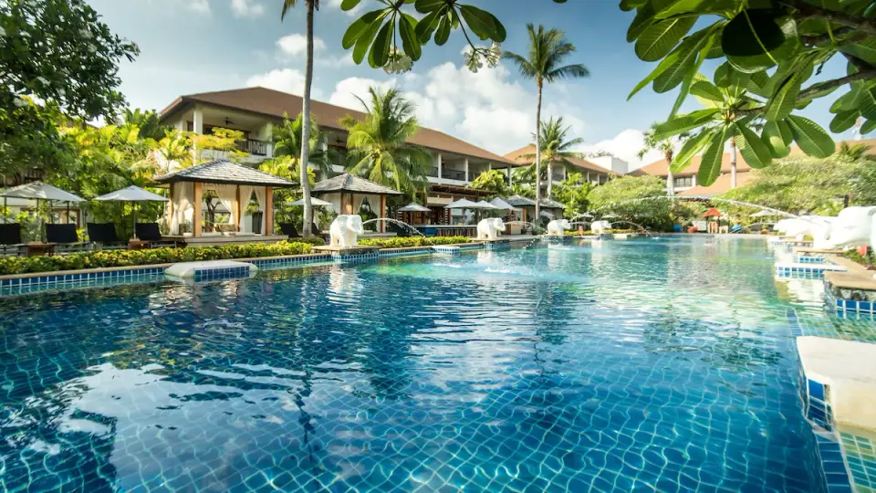Bandara Spa Resort Pool Villas Samui pool og bygninger