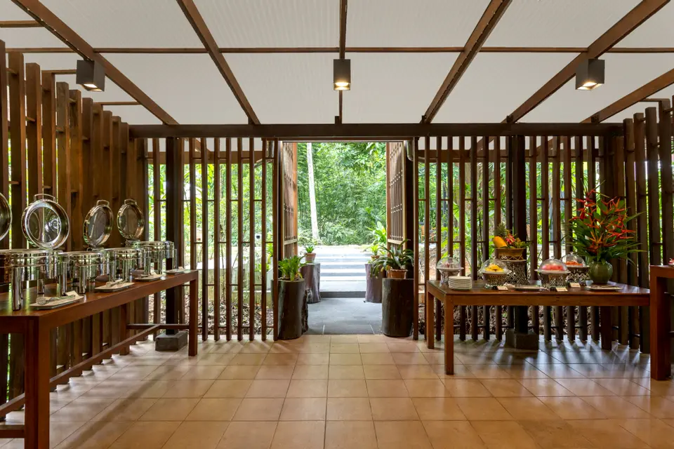 Khaolak Wanaburee Resort buffet