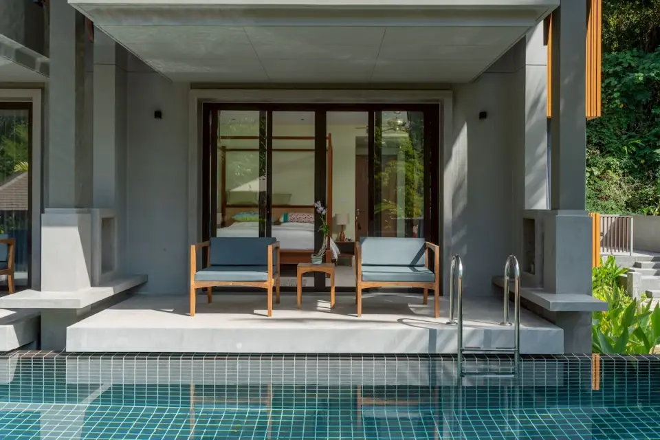 Khaolak Wanaburee Resort terrasse med swim up