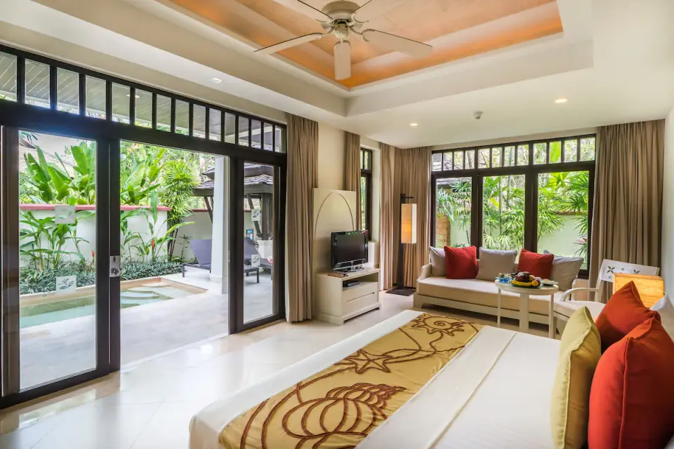 Melati Beach Resort vaerelse i villa med egen pool