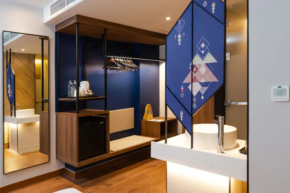Centara Life Hotel Bangkok Phra Nakhon garderobe