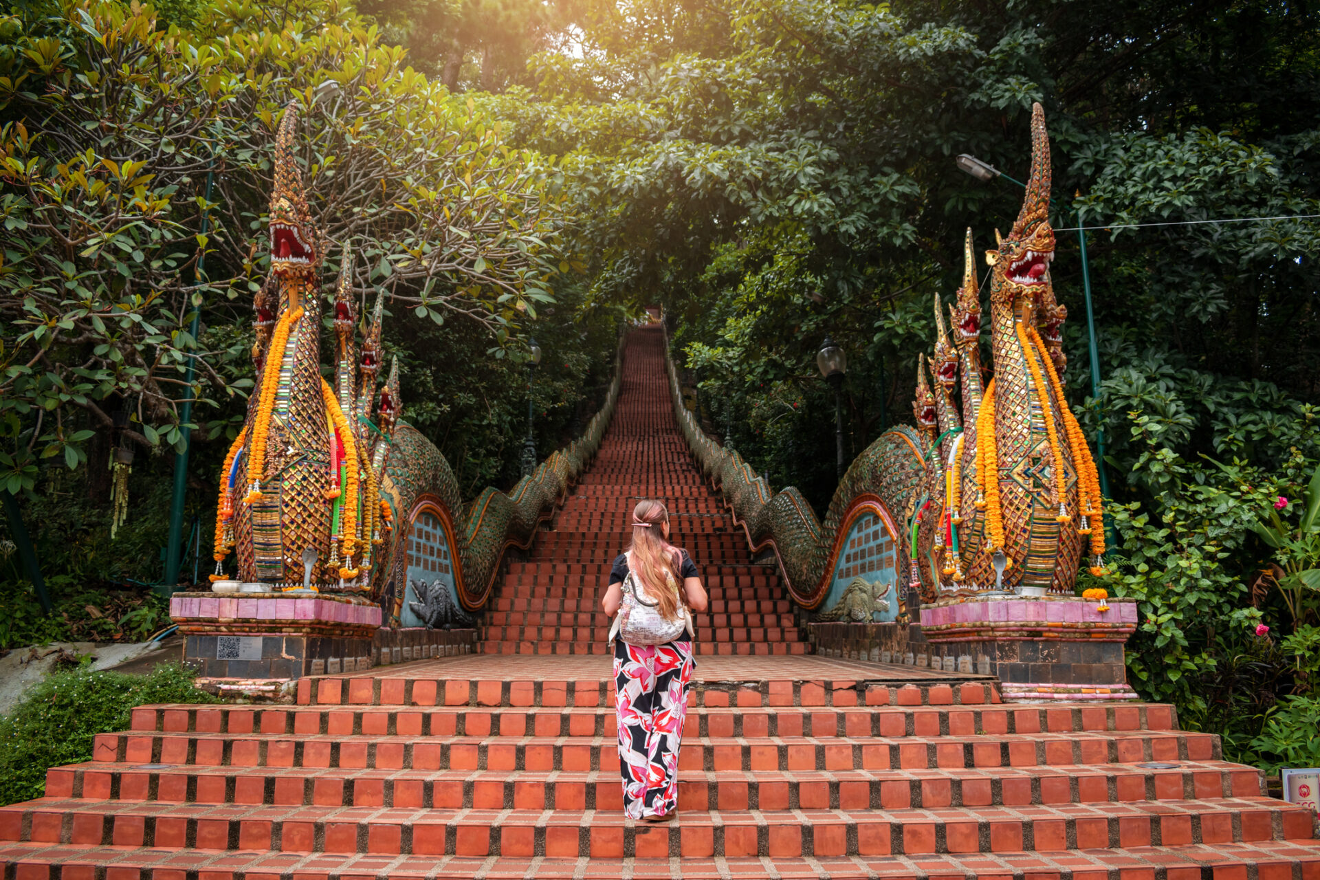 Prøv tapperne ved Doi Suthep i Chiang Mai. Tag på drømmeferie med din rejsespecialist Lotus Rejser